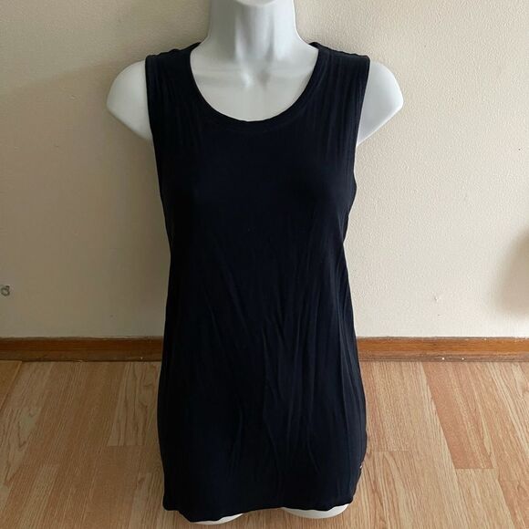 Workout Tank - Picture 2 of 8